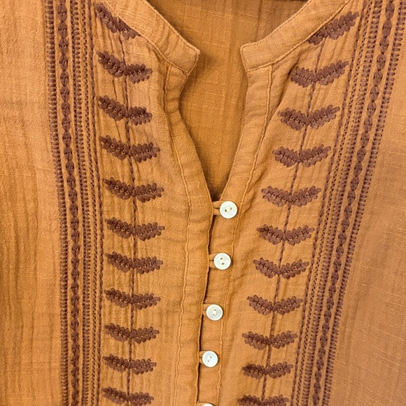 Women's J Jill Rust Brown Embroidered Top - Picture 3 of 8